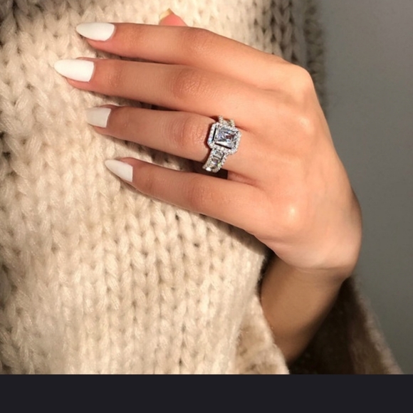💍💍Exquisite Natural White Sapphire Emerald Cut Ring💍💍 - Picture 2 of 10